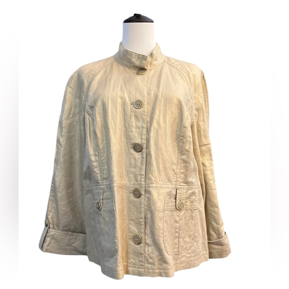 Chico’s lightweight Gold jacket size 2. Beach wear, formal wear, stylish.